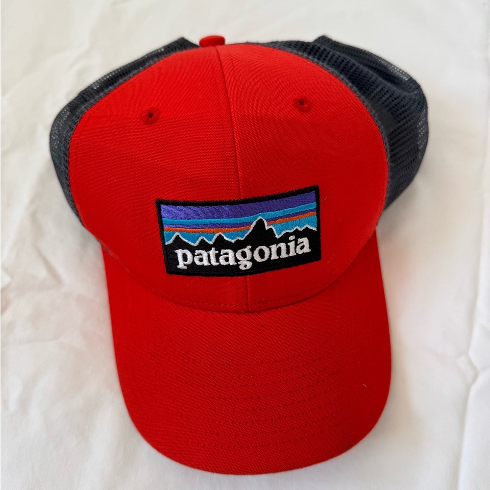 Patagonia P-6 Logo Trucker Hat